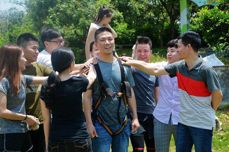 納宏光電團(tuán)隊(duì) 納宏光電團(tuán)隊(duì)