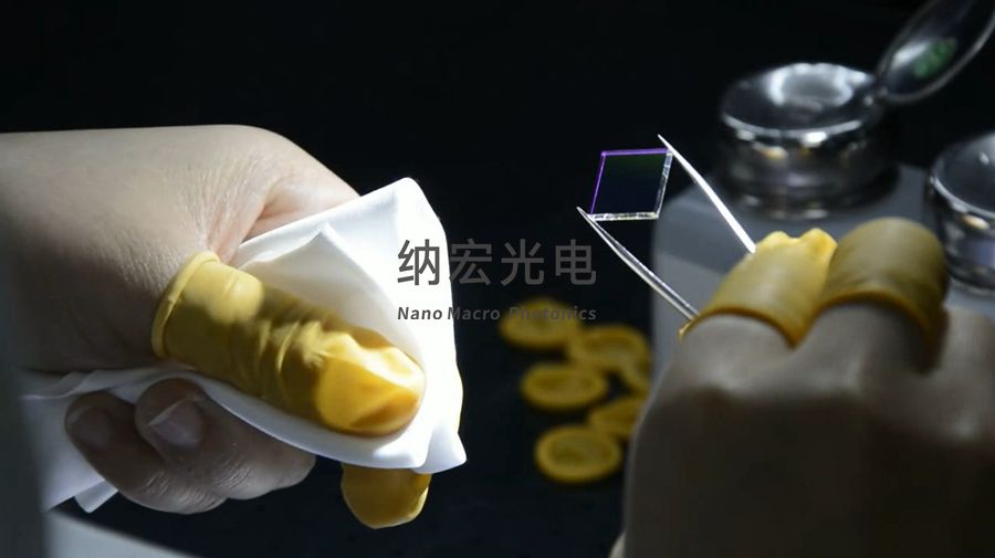 濾光片鏡片擦拭實(shí)拍 濾光片鏡片擦拭實(shí)拍